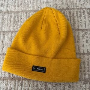 Dakine Yellow 50% merino wool Beanie